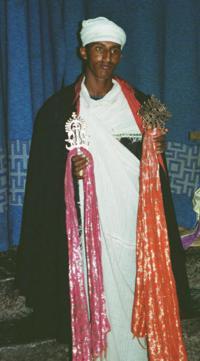 © Copyright - Raphael Kessler 2011 - Ethiopia - Lalibela - Deacon with crosses
