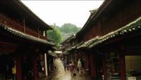 © Copyright - Raphael Kessler 2011 - China - Lijiang - traditional Chinese looking street
