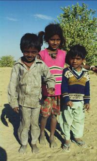 © Copyright Raphael Kessler - India - Desert Kids
