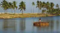 © Copyright Raphael Kessler - India - Floating Coir Downriver