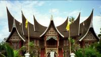 © Copyright Raphael Kessler - Indonesia - Meningkabau Palace