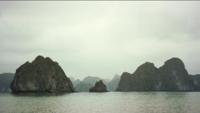 © Copyright - Raphael Kessler 2011 - Vietnam - Ha Long Bay karst scenery