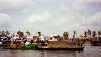 © Copyright - Raphael Kessler 2011 - Vietnam  - Mekong floating market