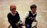 © Copyright - Raphael Kessler 2011 - Vietnam - Friendly young chaps on their bike