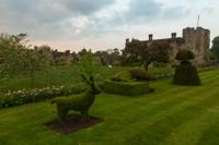 © Copyright Raphael Kessler - Britain - Garden 5