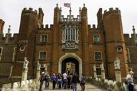 © Copyright Raphael Kessler - Britain - Hampton Court 1