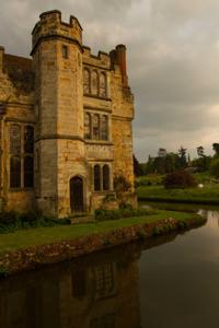 © Copyright Raphael Kessler - Britain - Hever Castle 8