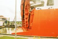 © Copyright - Raphael Kessler 2011 - Panama - Going through the Panama canal