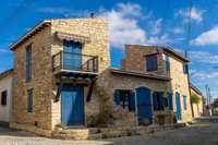 © Copyright Raphael Kessler 2026 – Cyprus – Pissouri – pissouri 1