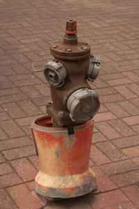© Copyright - Raphael Kessler 2011 - France - Lille - The alien fire hydrant