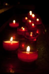 © Copyright - Raphael Kessler 2011 - France - Lille - Cathedral candles