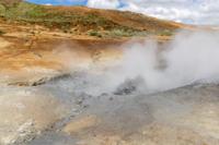 © Copyright Raphael Kessler 2025 – Iceland – Steaming geyser  21
