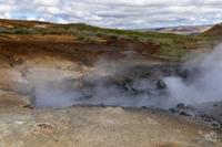 © Copyright Raphael Kessler 2025 – Iceland – Steaming geyser  25
