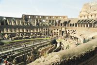 © Copyright - Raphael Kessler 2011 - Italy - Rome - Colisseum inside