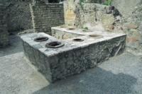 © Copyright Raphael Kessler - Italy - Pompeii Off Licence