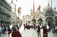 © Copyright - Raphael Kessler 2011 - Italy - Venice - Procession Flag throwers