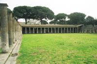 © Copyright - Raphael Kessler 2011 - Italy - Villa forum