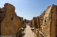 © Copyright Raphael Kessler 2026 – Malta – Gozo – Ġgantija circular opening