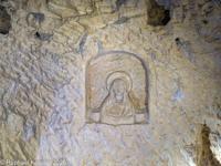 © Copyright Raphael Kessler 2026 – Malta – Valletta – Carved tunnel detail