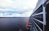 © Copyright - Raphael Kessler 2011 - Norway - QM2 Starboard