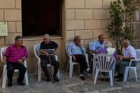 © Copyright Raphael Kessler 2012 - Italy - Sicily - Erice - guys chatting