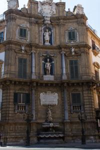 © Copyright Raphael Kessler 2012 - Italy - Sicily - Palermo - Crossroads