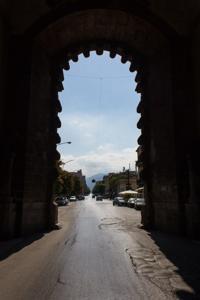 © Copyright Raphael Kessler 2012 - Italy - Sicily - Palermo - Gate inside