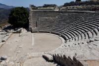 © Copyright Raphael Kessler 2012 - Italy - Sicily - Segesta