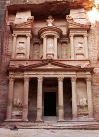 © Copyright - Raphael Kessler 2011 - Jordan - Petra Khazneh - treasury