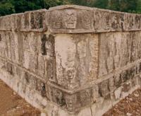 © Copyright - Raphael Kessler 2011 - Mexico - Chichen Itza skulls
