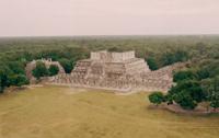 © Copyright - Raphael Kessler 2011 - Mexico - Chichen Itza temple of a thousand columns