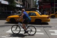 © Copyright - Raphael Kessler 2013 - USA - New York - Taxi & Bike