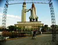 © Copyright Raphael Kessler - USA - With The Shuttle