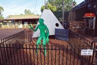 © Copyright - Raphael Kessler 2011 - Alien Road House