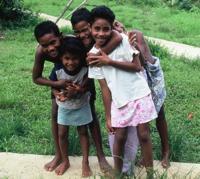 © Copyright Raphael Kessler - Fiji - Kadavu kids