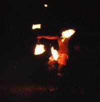 © Copyright - Raphael Kessler 2011 - Samoa - Fire dancer