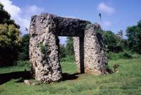 © Copyright - Raphael Kessler 2011 - Tonga - The Trilithon - Tonga's Stonehenge