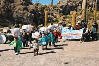 © Copyright - Raphael Kessler 2011 - Bolivia - Salar de Uyuni - Incahuasi - School belly dancers