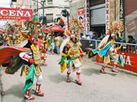 © Copyright - Raphael Kessler 2011 - Bolivia - Oruro Carnaval - Dragon heads