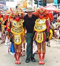 © Copyright - Raphael Kessler 2011 - Bolivia - Oruro Carnaval - The girls and me