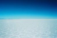 © Copyright - Raphael Kessler 2011 - Bolivia - Salar de Uyuni - Deep blue sky