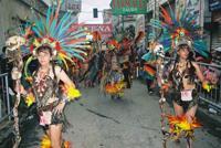 © Copyright - Raphael Kessler 2011 - Bolivia - Oruro Carnaval - Skull squaws