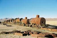 © Copyright - Raphael Kessler 2011 - Bolivia - Salar de Uyuni - Train in the desert