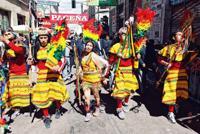 © Copyright - Raphael Kessler 2011 - Bolivia - Oruro Carnaval - Yellow squaw