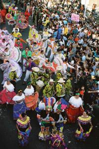 © Copyright Raphael Kessler - Colombia - Dresses