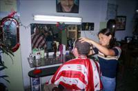 © Copyright Raphael Kessler - Colombia - Haircut