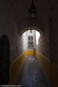 © Copyright - Raphael Kessler 2014 - Peru - Arequipa - Casa de Melgar passageway