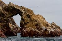 © Copyright - Raphael Kessler 2014 - Peru - Paracas - Ballestas Islands - Natural bridge