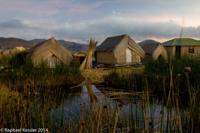 © Copyright - Raphael Kessler 2014 - Peru - Puno - Totoro reed raft (uros)