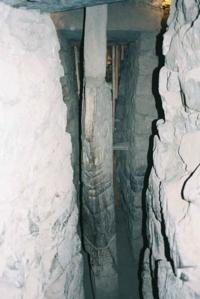 © Copyright - Raphael Kessler 2011 - Peru - Chavin de Huantar - Pre-Colombian site - Underground monolith